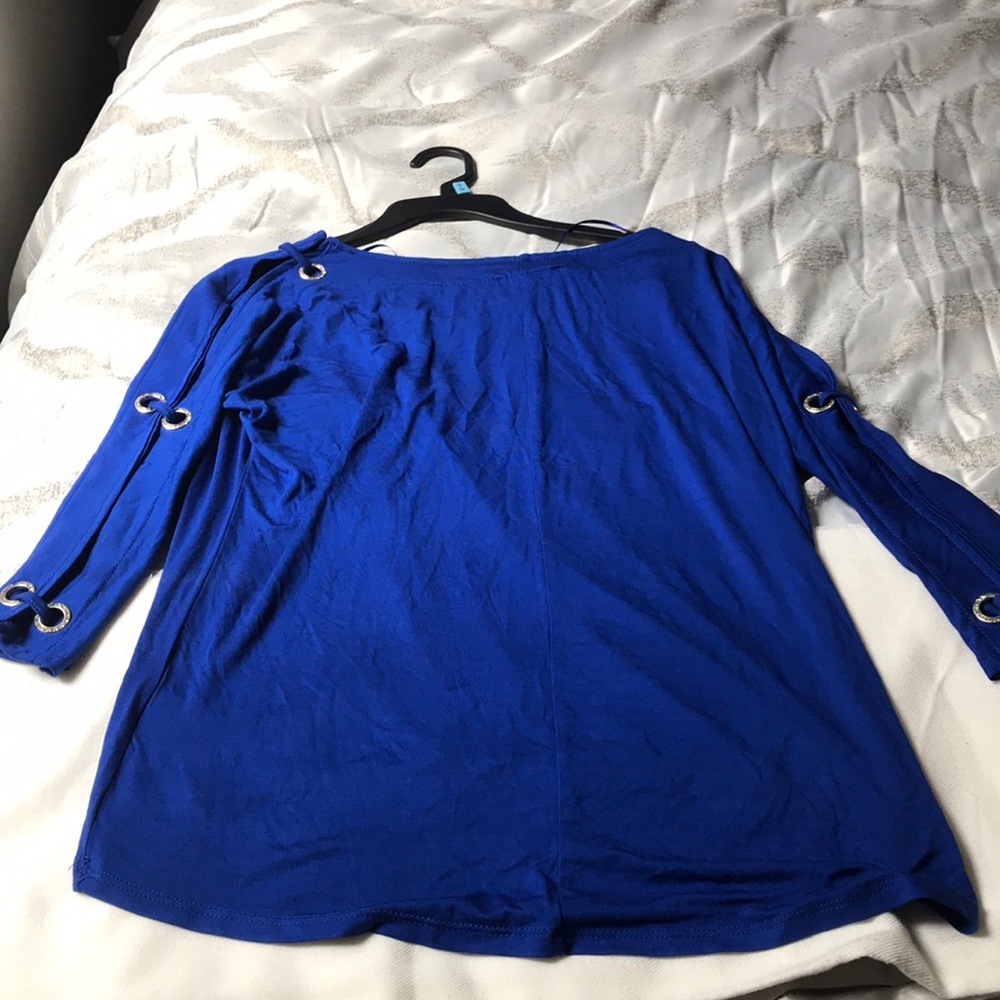 Blue blouse